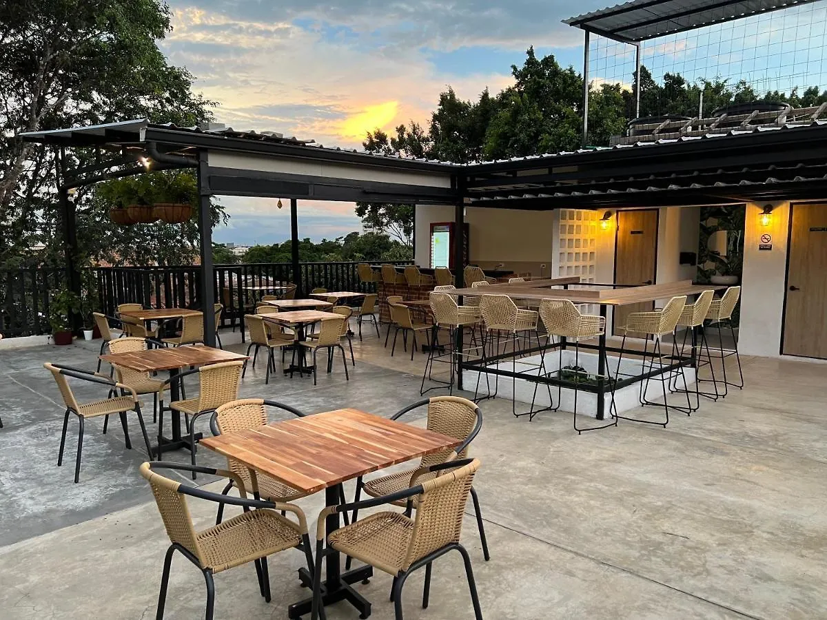 Hotel 9.5 San Fernando Cali