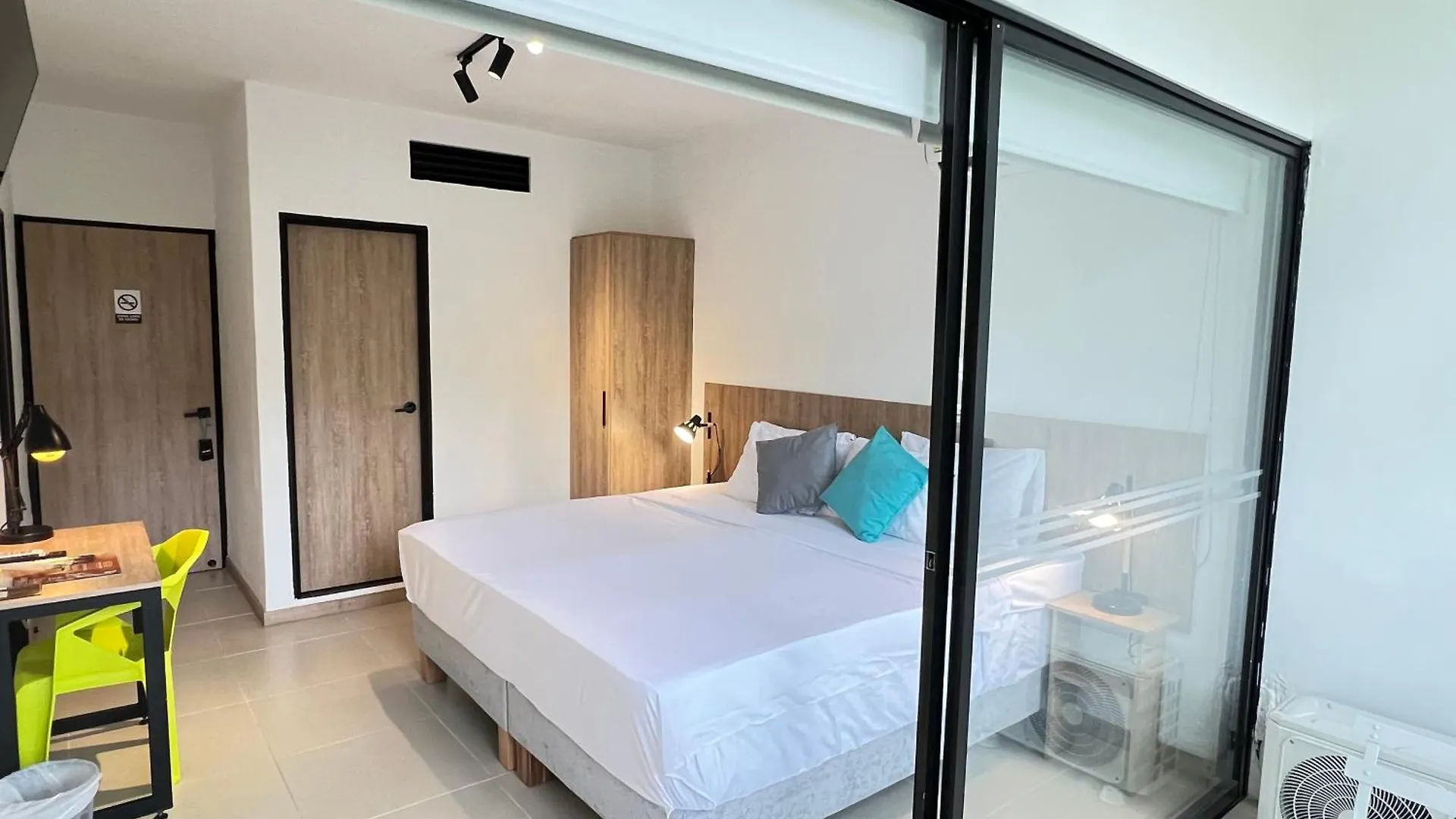 Hotel 9.5 San Fernando Cali Colombia
